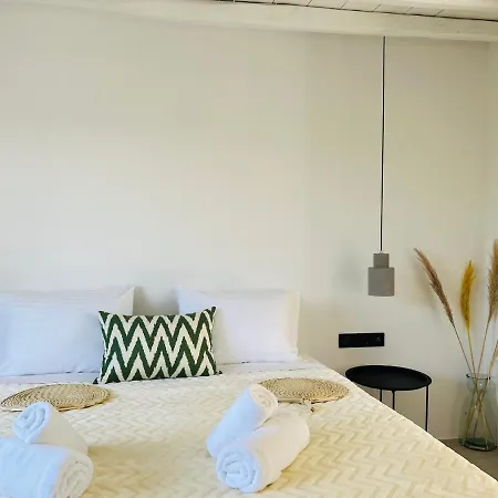 Yalos Mykonos 4 Bedroom Luxury House 5 Minute From Ornos W Sea & Sunset View Casa vacanze